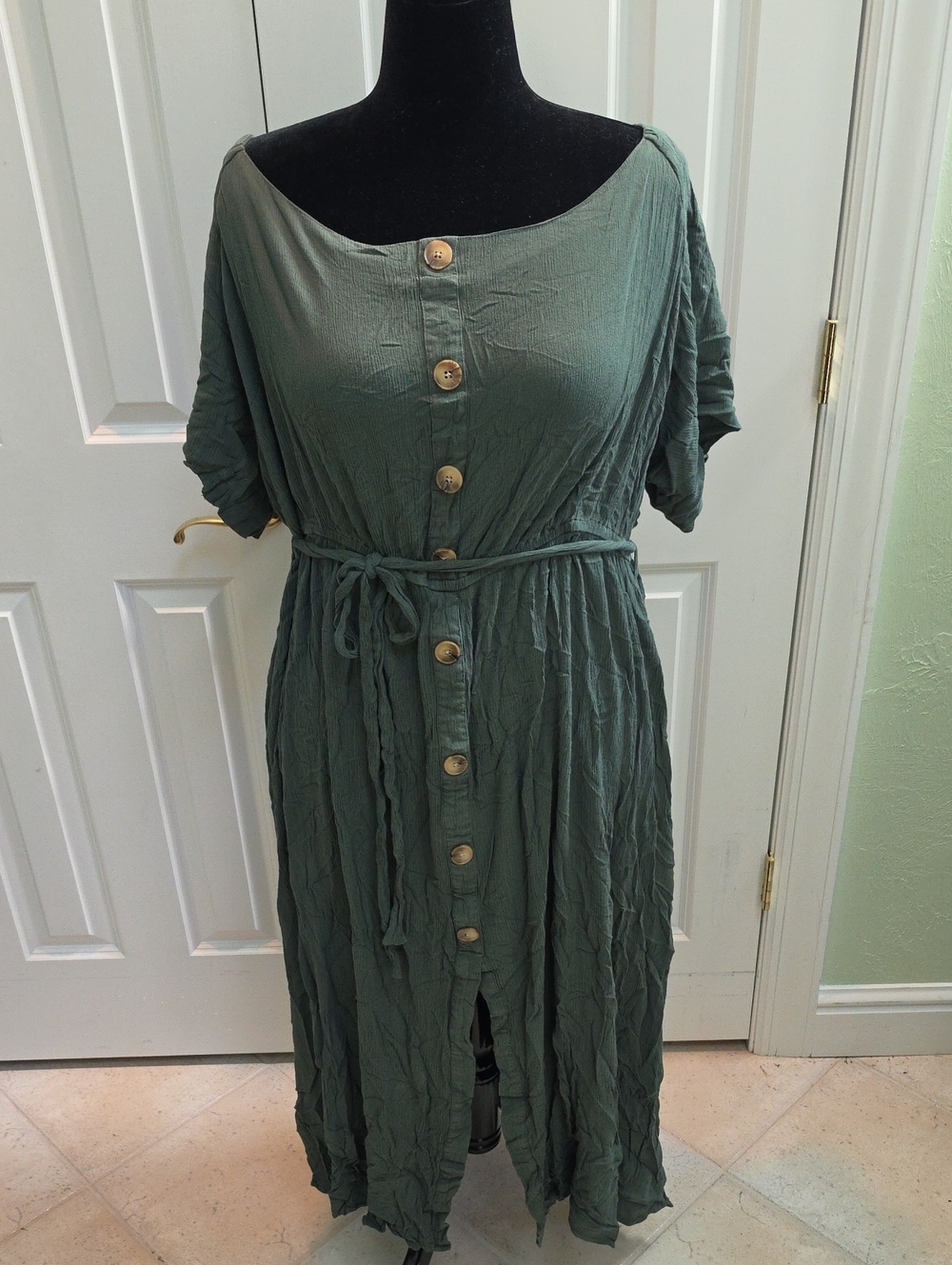 City Chic -  Size:24 : Sage Green Button-Front Maxi Dress with Tie Waist